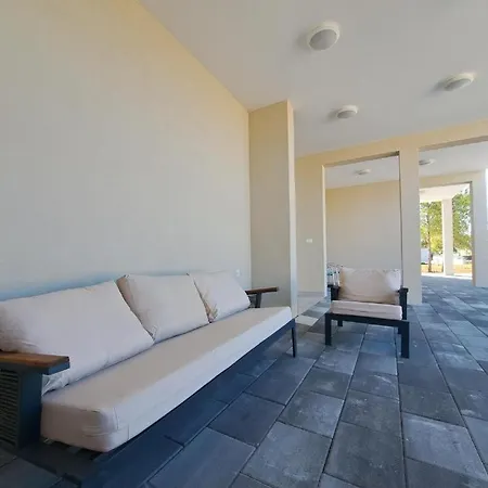 Mobile Homes With Pool - شقة