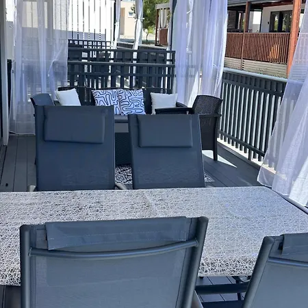Apartamento Mobile Homes With Pool - Privlaka (Zadar)